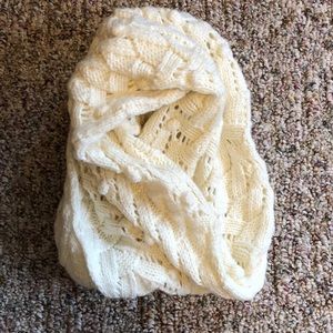 Gap Cowl Knit Scarf